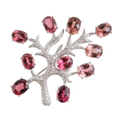 A TOURMALINE AND DIAMOND SET BROOCH (2)