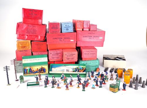 HORNBY 0 GAUGE, A GROUP OF BOXED ITEMS INCLUDING, WAGONS, TENDERS SIGNALS AND SUNDRY