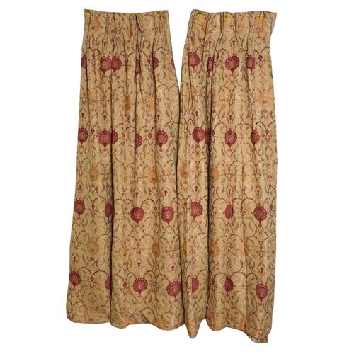 A PAIR OF GOLD AND RED CURTAINS (2)