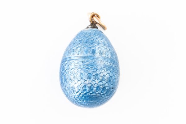 A RUSSIAN EGG PENDANT