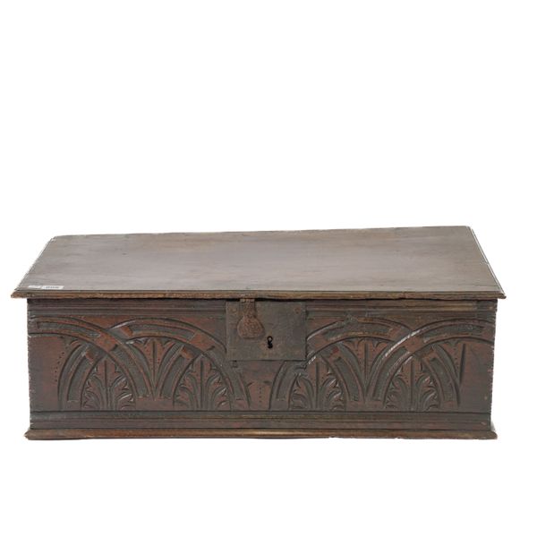 A 17TH CENTURY OAK BIBLE BOX