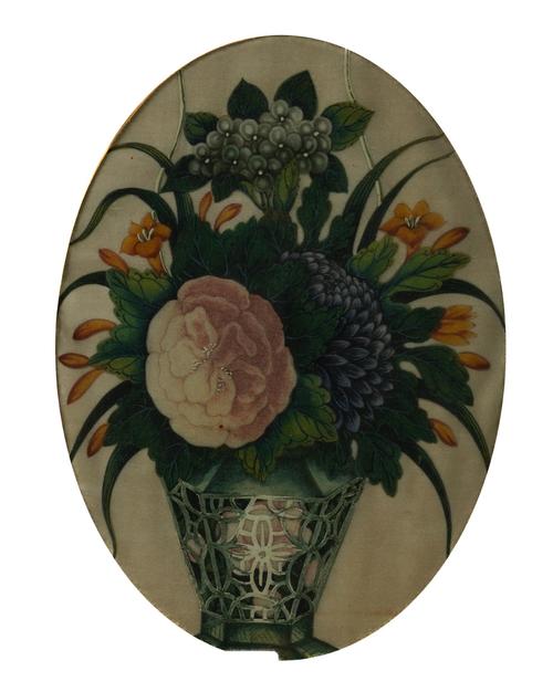 A PAIR OF CHINESE OVAL PAINTINGS ON RICE PAPER (2)