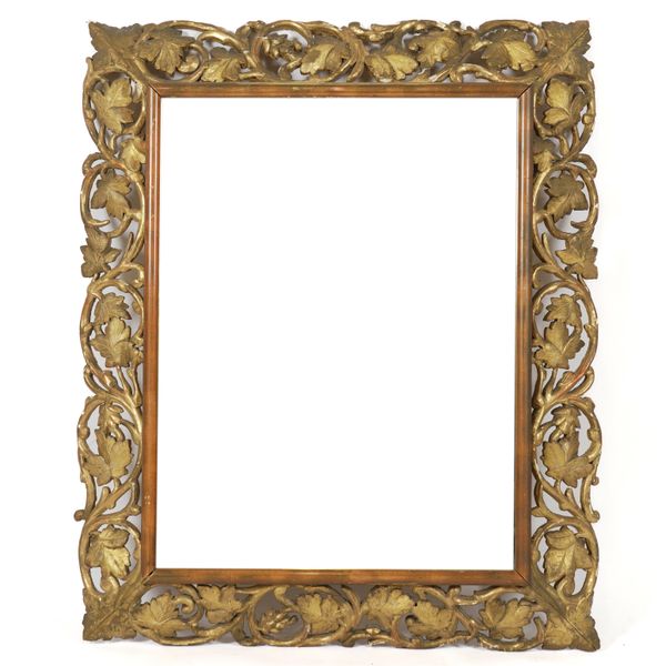 A 19TH CENTURY GILT FRAMED MIRROR
