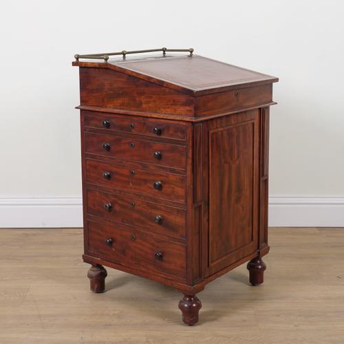 AN EARLY 19TH CENTURY MAHOGANY SLIDE TOP DAVENPORT