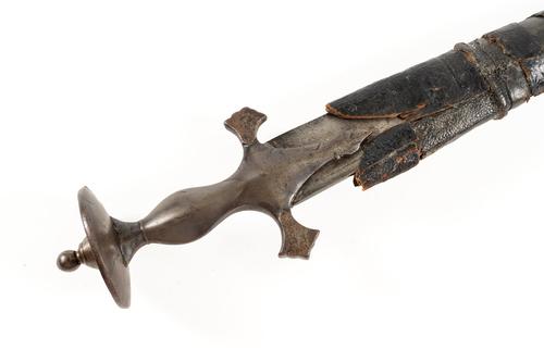 AN INDO-PERSIAN TALWAR