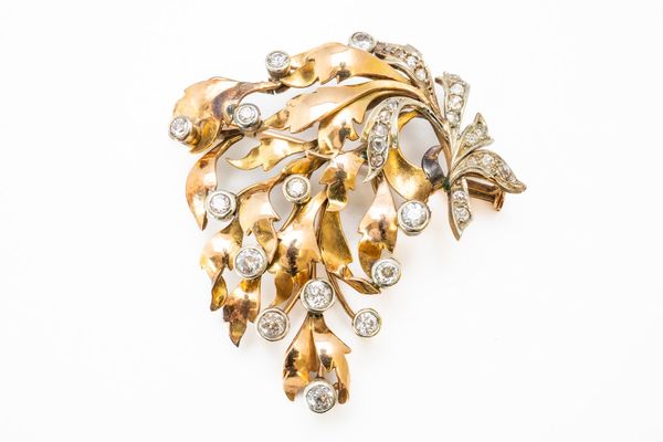 A DIAMOND SET SPRAY BROOCH