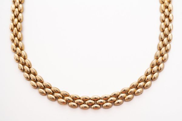 A 9CT GOLD COLLAR NECKLACE