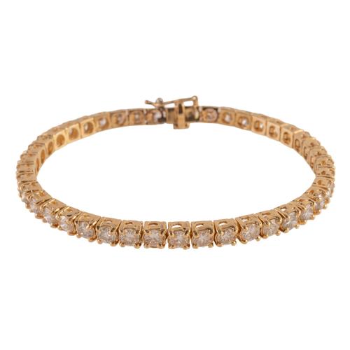 A DIAMOND LINE BRACELET