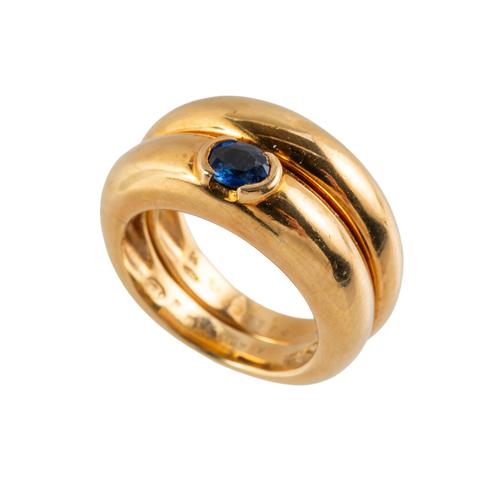 A PIAGET SAPPHIRE SET RING (2)