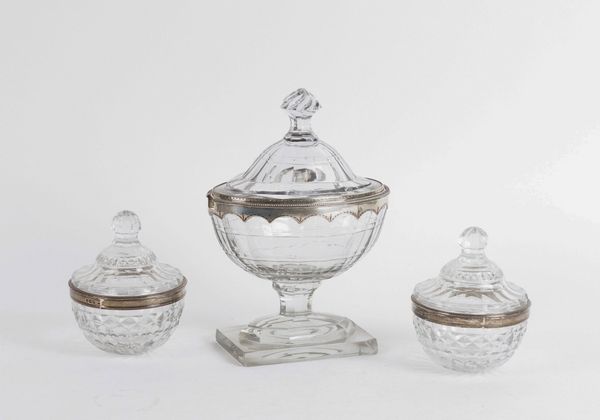 A GROUP OF SILVER MOUNTED TABLE CUT GLASSWARE (3)