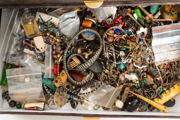 TWO BOXES OF ASSORTED ANTIQUE AND VINTAGE BEADS (QTY)