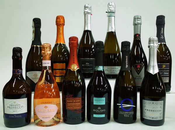 12 BOTTLES ITALIAN SPARKLING WINE