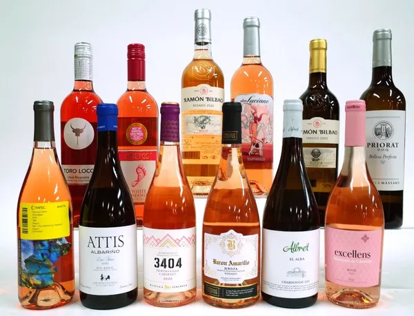 12 BOTTLES SPANISH AND AMERICAN WHITE AND ROSÉ WINE