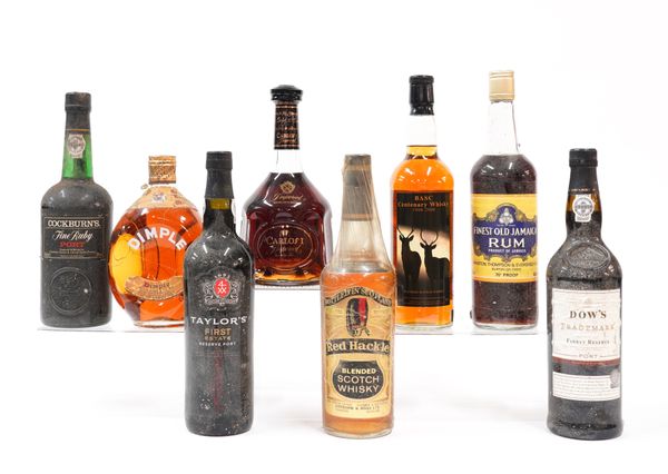 A MIXED GROUP OF SPIRITS INCLUDING A BOTTLE OF TAYLOR'S FIRST ESTATE RESERVE PORT (8)