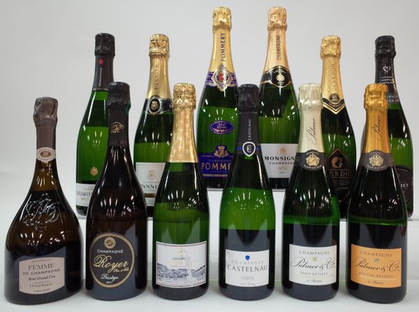 12 BOTTLES CHAMPAGNE (NV)