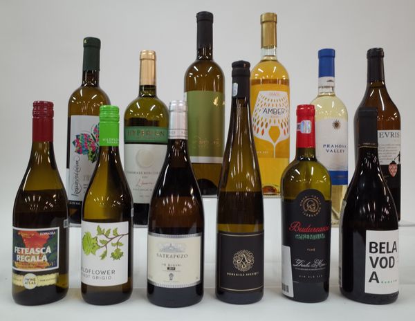 12 BOTTLES CYPRIOT, GEORGIAN AND ROMANIAN WHITE WINE