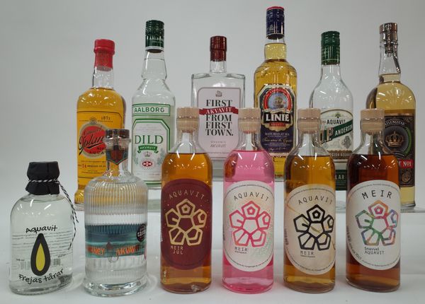 12 BOTTLES AQUAVIT