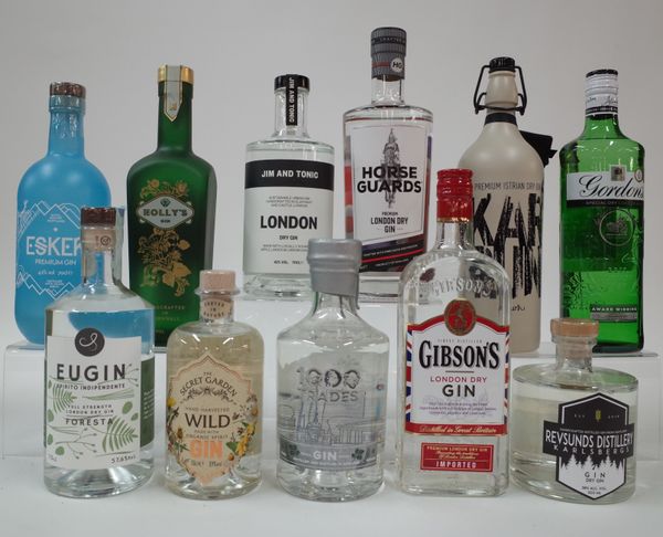 11 BOTTLES LONDON DRY GIN