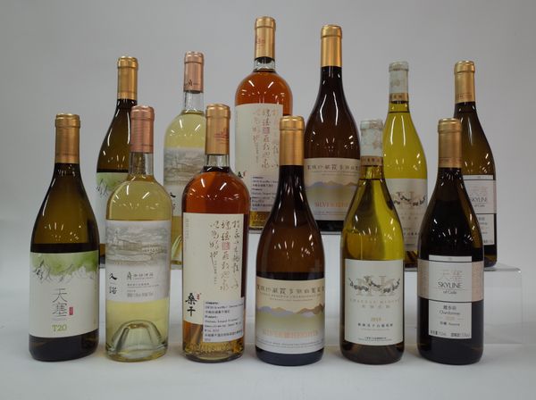 12 BOTTLES CHINESE WHITE AND ROSÉ WINE