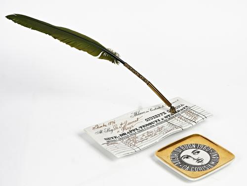 Piero Fornasetti for Corisia, circa 1960, a gilt ground porcelain ashtray,