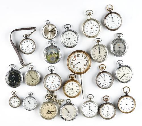 A Smiths keyless wind openfaced gentleman's base metal cased  pocket watch, numbered within the caseback 6299, an Ingersoll keyless wind openfaced...