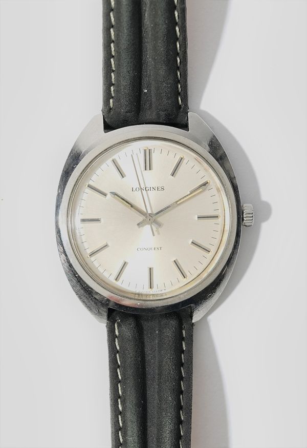 A Longines Conquest steel cased gentleman's wristwatch.