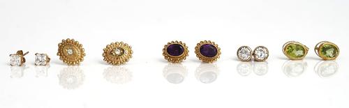 Five pairs of earstuds, (5).