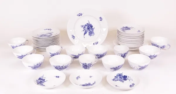 ‘Royal Copenhagen’, a part tea set with blue flower pattern (qty)