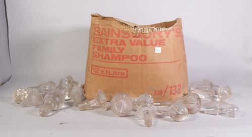 A large quantity of 19th century and later glass decanter stoppers (qty)