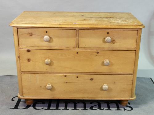 An early 20th century pine chest