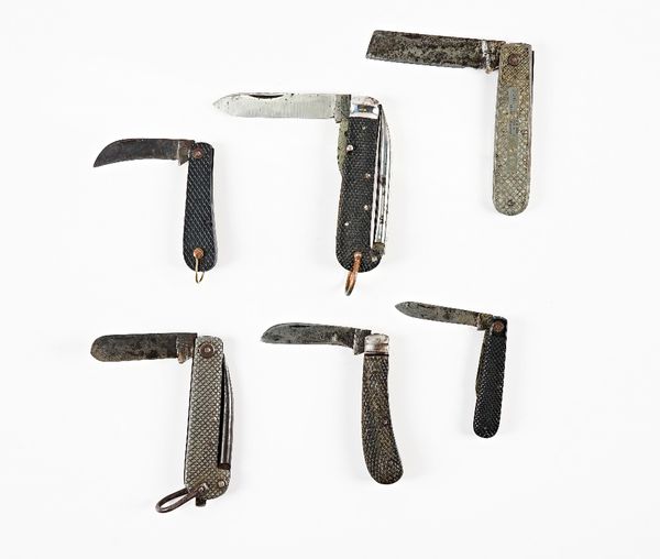 Six pocket knives (6)