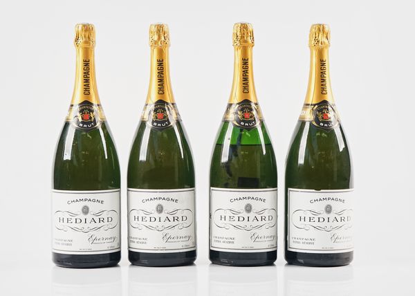 Four Magnums of Hediard Champagne Extra Reserve, two 75cl bottles of 1982 Hediard Brut champagne and a bottle of 1994 Roche Lacour Brut champagne. (7)