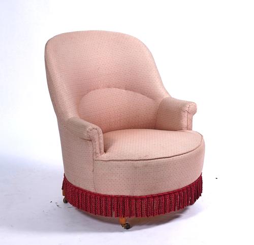 AN EDWARDIAN TUB BACK EASY CHAIR