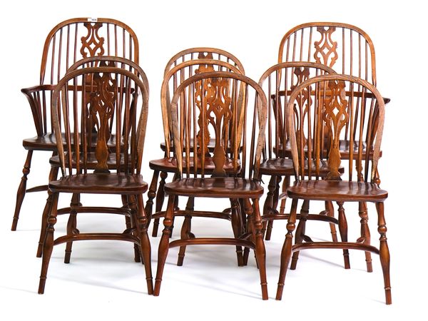 A SET OF NINE 20TH CENTURY ASH AND ELM WINDSOR CHAIRS