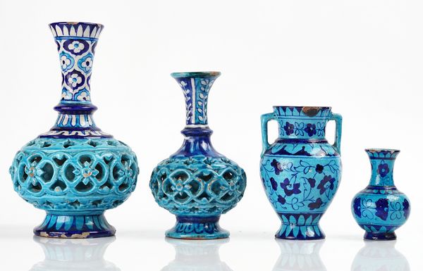 A GROUP OF FOUR MULTAN POTTERY VASES