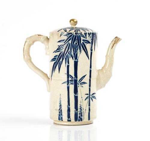 A JAPANESE SATSUMA CYLINDRICAL COFFEE POT AND COVER