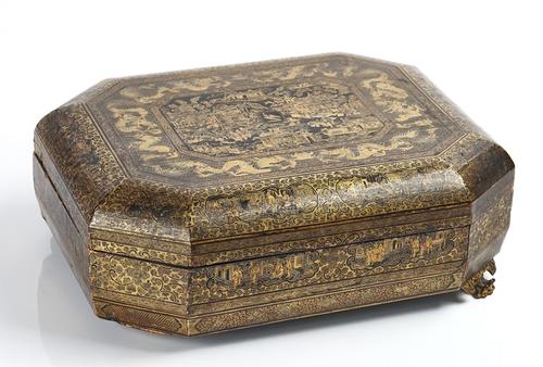 A CHINESE EXPORT GILT AND BLACK LACQUER GAMES BOX