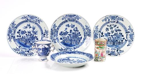 A GROUP OF CHINESE PORCELAIN