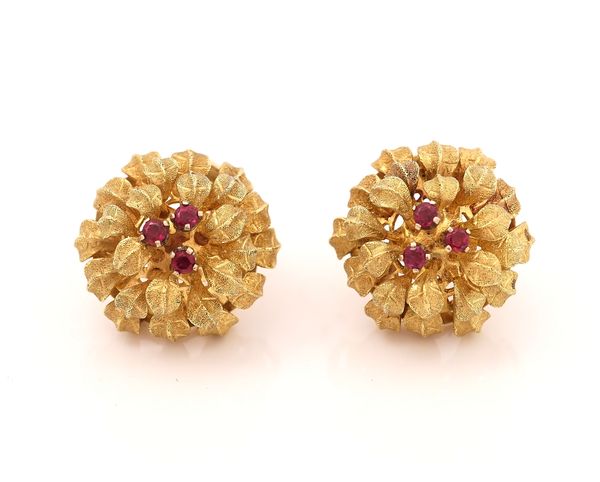 A PAIR OF GOLD AND RUBY THREE STONE EARCLIPS