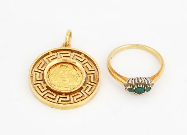 AN 18CT GOLD, EMERALD AND DIAMOND RING AND A GOLD PENDANT
