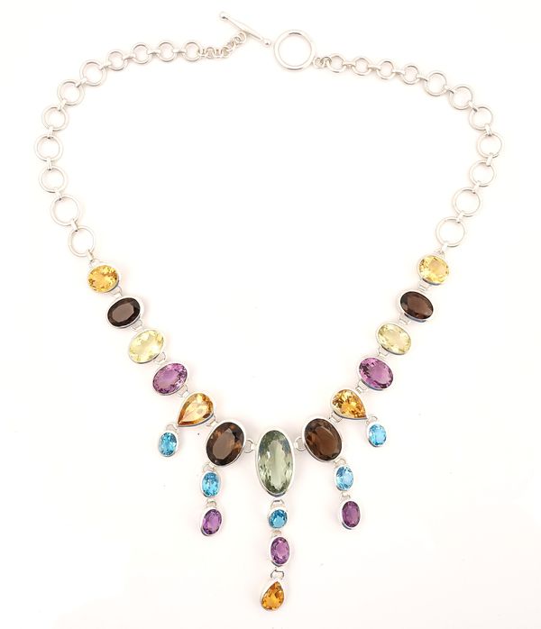 A SILVER AND VARICOLOURED GEMSTONE NECKLACE