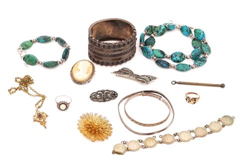 A VICTORIAN SILVER WIDE BANGLE AND FOURTEEN VARIOUS ITEMS  (15)