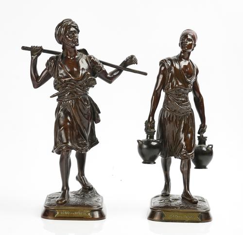 AFTER EMILE PINEDO (1840-1916), A BRONZE SCULPTURE ENTITLED ‘ARABE EN MARCHE’ (2)