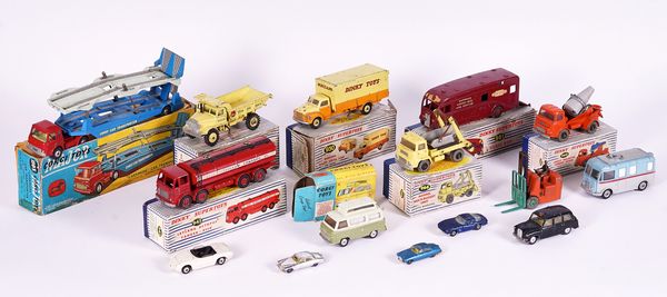 WITHDRAWN - SIX BOXED DINKY TOYS, TWO BOXED CORGI TOYS AND SEVEN LOOSE VEHICLES (15)