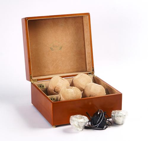 A 'RAPPORT LONDON' FOUR WATCH WINDER