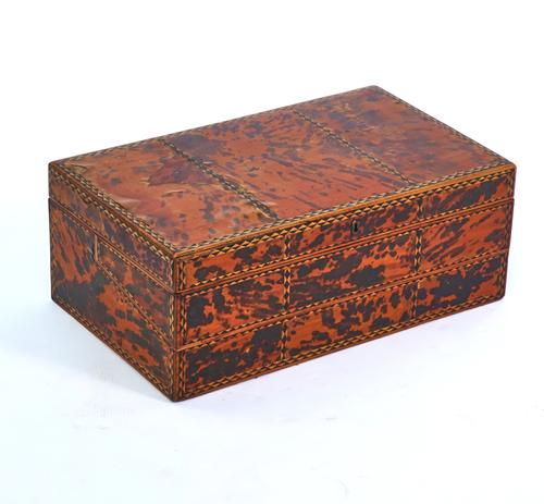 A 19TH CENTURY ANGLO-INDIAN TORTOISESHELL VENEERED SATINWOOD LINED RECTANGULAR BOX