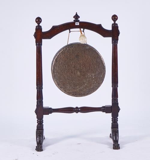 A VICTORIAN OAK FRAMED DINNER GONG