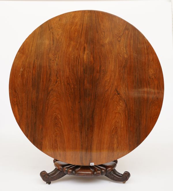 A WILLIAM IV ROSEWOOD TILT TOP CENTRE TABLE