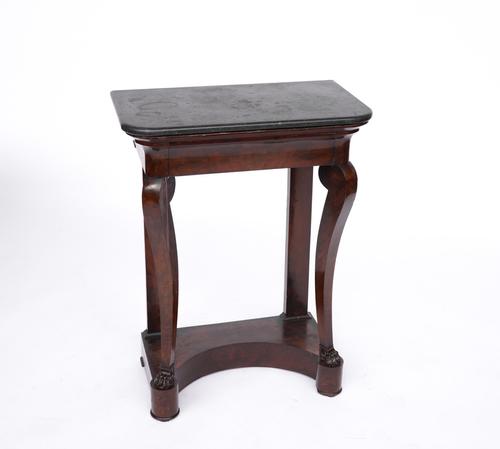 AN EARLY 19TH CENTURY FRENCH MARBLE TOPPED MAHOGANY SINGLE DRAWER CONSOLE