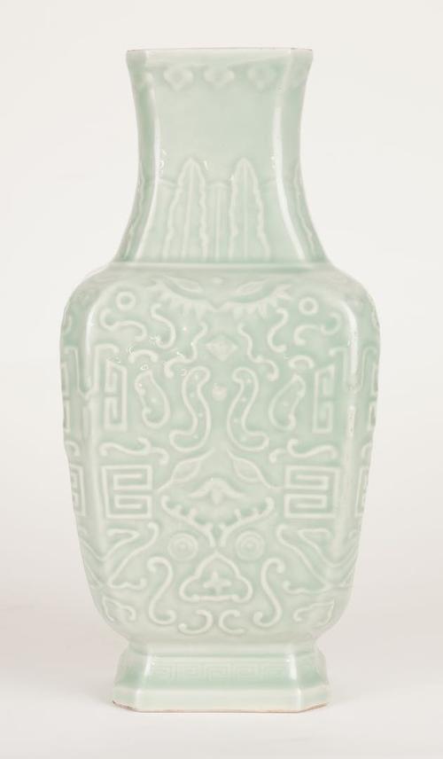 A CHINESE CELADON GLAZED VASE